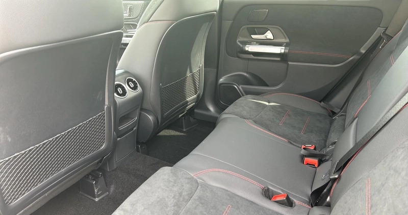 Mercedes-Benz GLB cena 253099 przebieg: 5, rok produkcji 2024 z Piaseczno małe 154